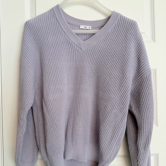 Aritzia Sweaters - Aritzia TNA Light Lavender V-Neck Textured Knit Sweater 80% cotton